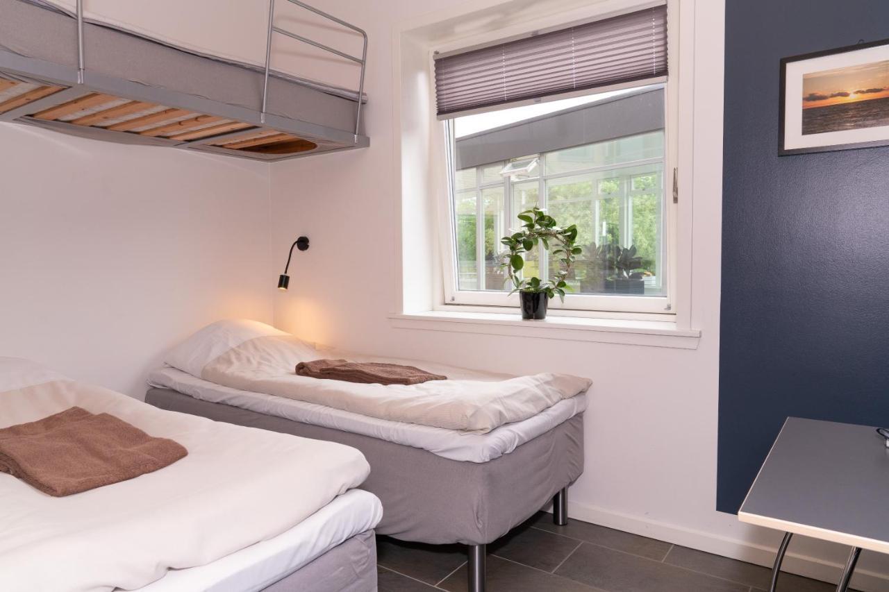 Icv Sleepwell Hotel Vra Bagian luar foto