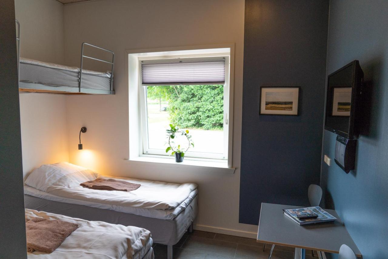 Icv Sleepwell Hotel Vra Bagian luar foto