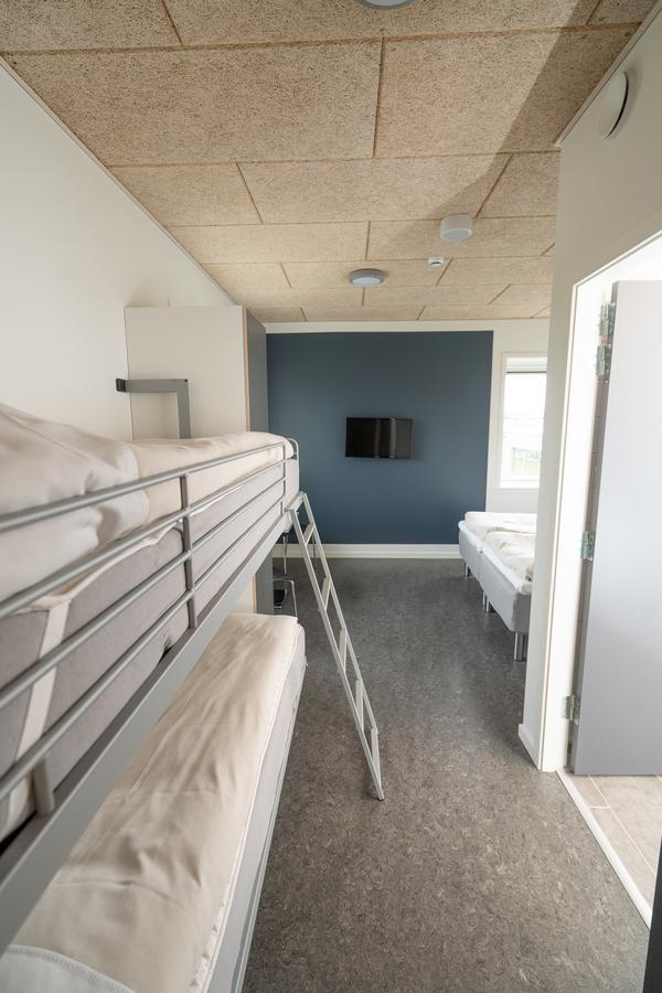 Icv Sleepwell Hotel Vra Bagian luar foto
